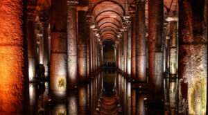 Kỳ quan Basilica Cistern: Cung điện chìm dưới lòng Istanbul