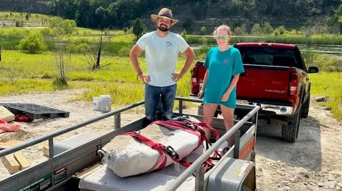 Thiếu nữ 16 tuổi phát hiện hóa thạch cá voi cổ đại tại Alabama