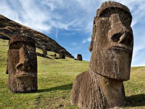 Tìm thấy Moai mới tại Rano Raraku, đảo Phục Sinh