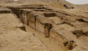 Lăng mộ mastaba cổ Ai Cập ở Dahshour được khai quật