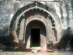 Bí mật của hang Barabar, di tích của nền văn minh cổ ở Ấn Độ