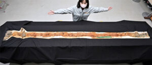 Phát hiện kiếm dako khổng lồ tại Nhật Bản