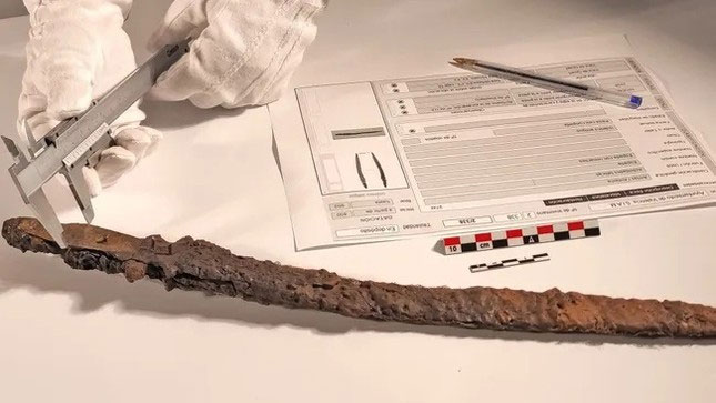 Phát hiện thanh kiếm Excalibur 1.000 năm tuổi tại Tây Ban Nha
